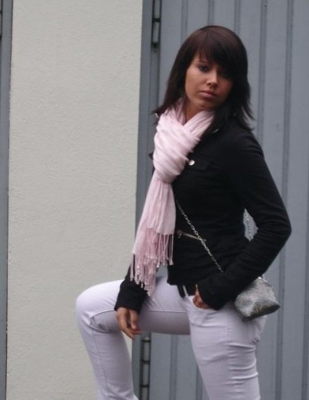 Angeline 34 Escort Lahaye-Saint-Romain