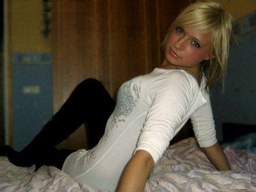 Angeline 25 Escortes sensuelles Givrette