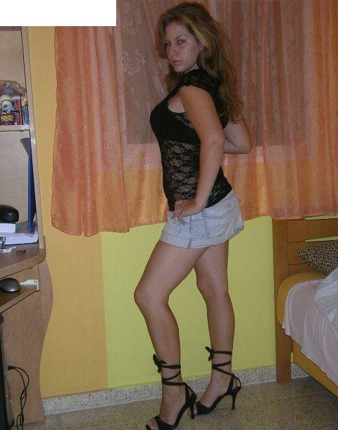 Esther 26 Escorte Languengar